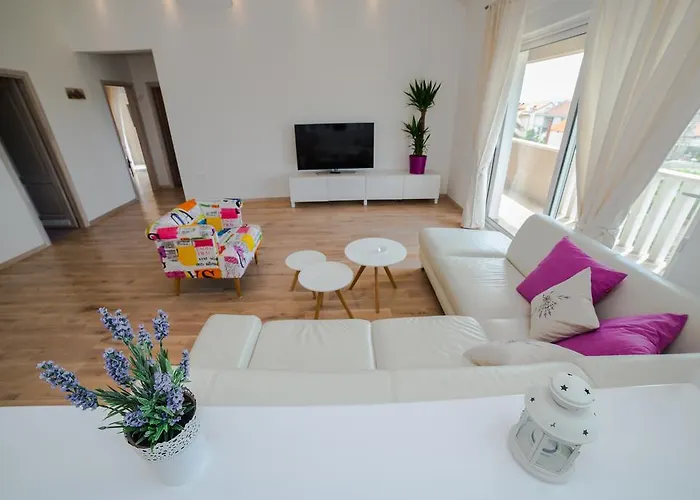 Appartement Kampanel Turanj