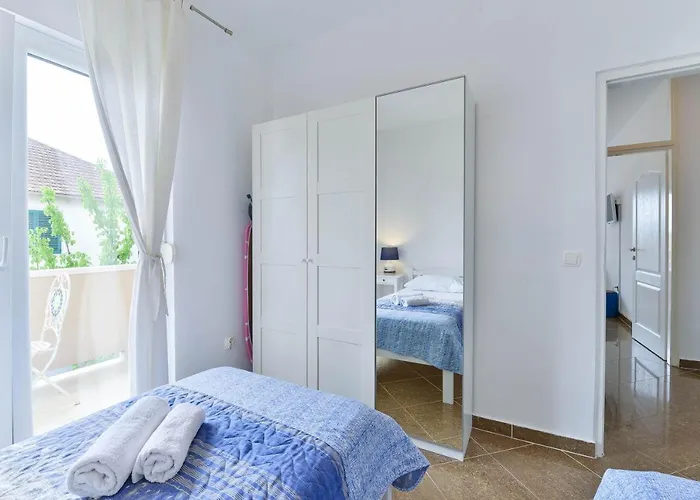 Kampanel Apartman Turanj