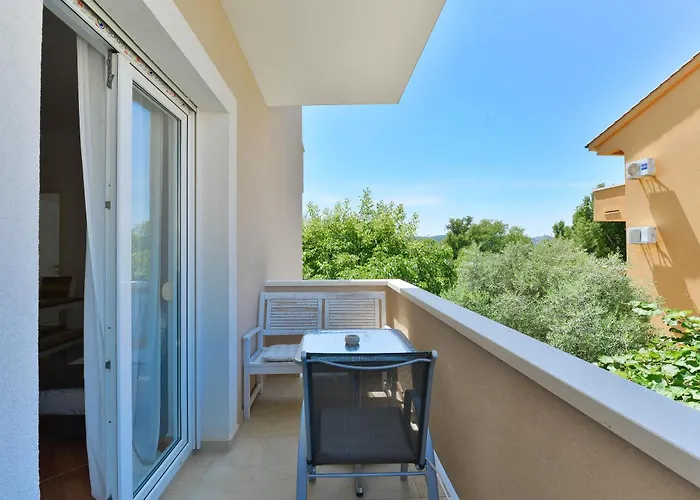 アパート Kampanel