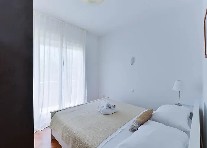 Kampanel Apartman Turanj